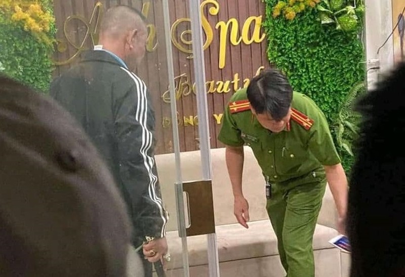 danh tinh nghi pham sat hai co gai tre tai quan spa o hai duong danh tinh nghi pham sat hai co gai tre tai quan spa o hai duong