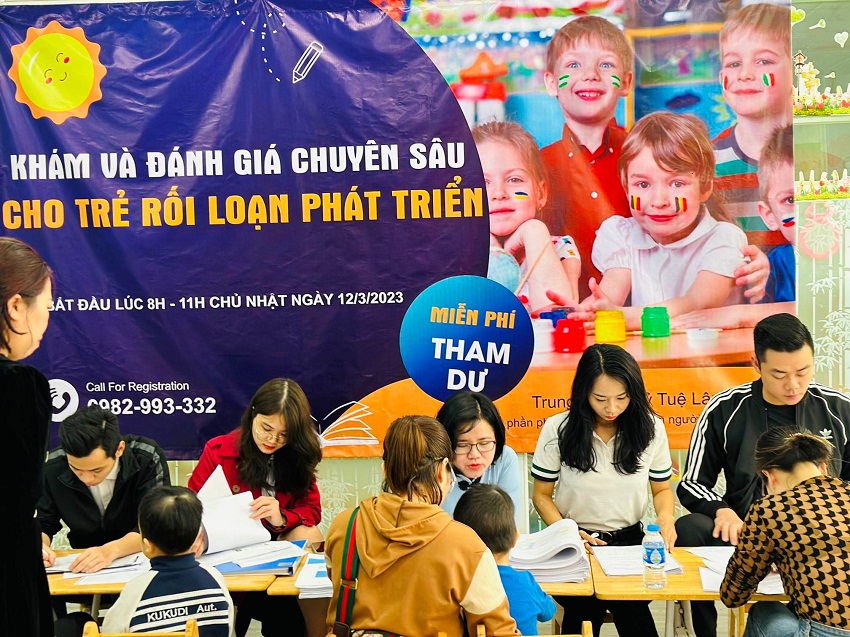 kham va tu van mien phi cho tre tu ky cham noi tang dong tai ha noi kham va tu van mien phi cho tre tu ky cham noi tang dong tai ha noi