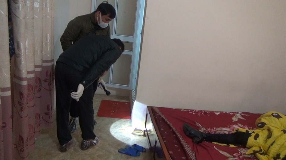 ha noi co gai ban dam bi sat hai tai nha nghi