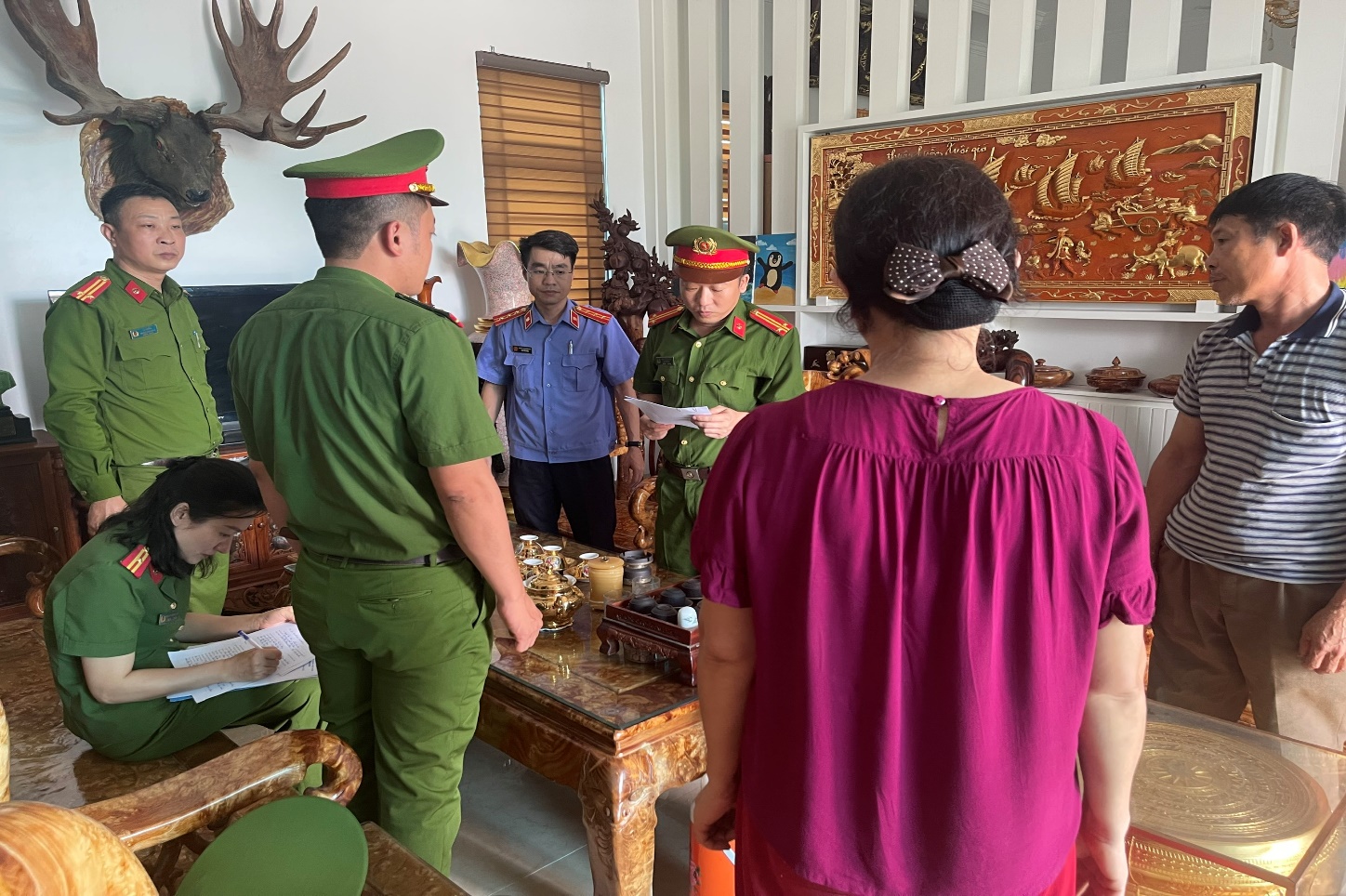 khoi to bat tam giam nguyen giam doc pho giam doc trung tam phat trien quy dat o ha nam1 khoi to bat tam giam nguyen giam doc pho giam doc trung tam phat trien quy dat o ha nam1