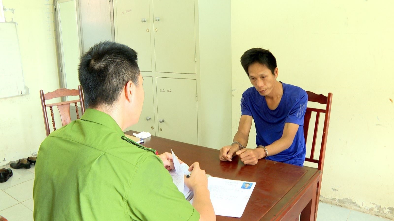 bat doi tuong nghien hut tao ton tan cong phu nu de cuop xe may bat doi tuong nghien hut tao ton tan cong phu nu de cuop xe may