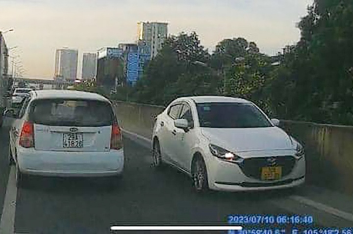 nu tai xe di nguoc chieu tren duong vanh dai 3 tren cao khai gi nu tai xe di nguoc chieu tren duong vanh dai 3 tren cao khai gi
