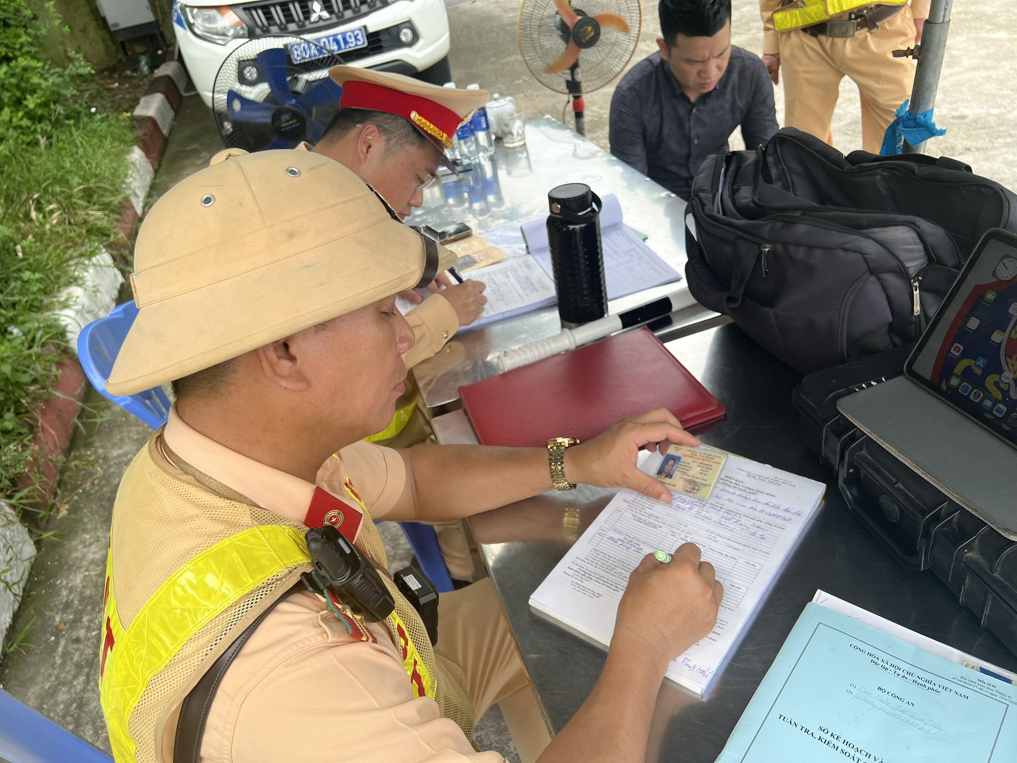 tong kiem soat xu ly cac phuong tien kinh doanh van tai vi pham luat1 tong kiem soat xu ly cac phuong tien kinh doanh van tai vi pham luat1