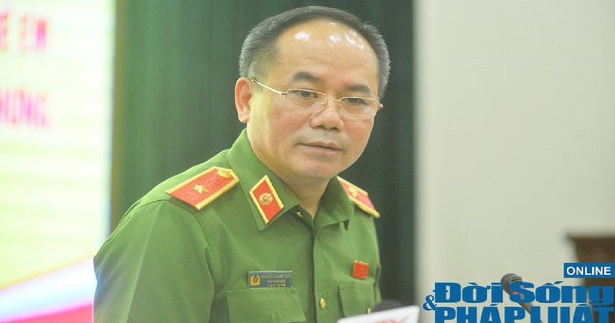 video thieu tuong cong an phan hoi thong tin nghi pham trong vu bat coc be trai la canh sat video thieu tuong cong an phan hoi thong tin nghi pham trong vu bat coc be trai la canh sat