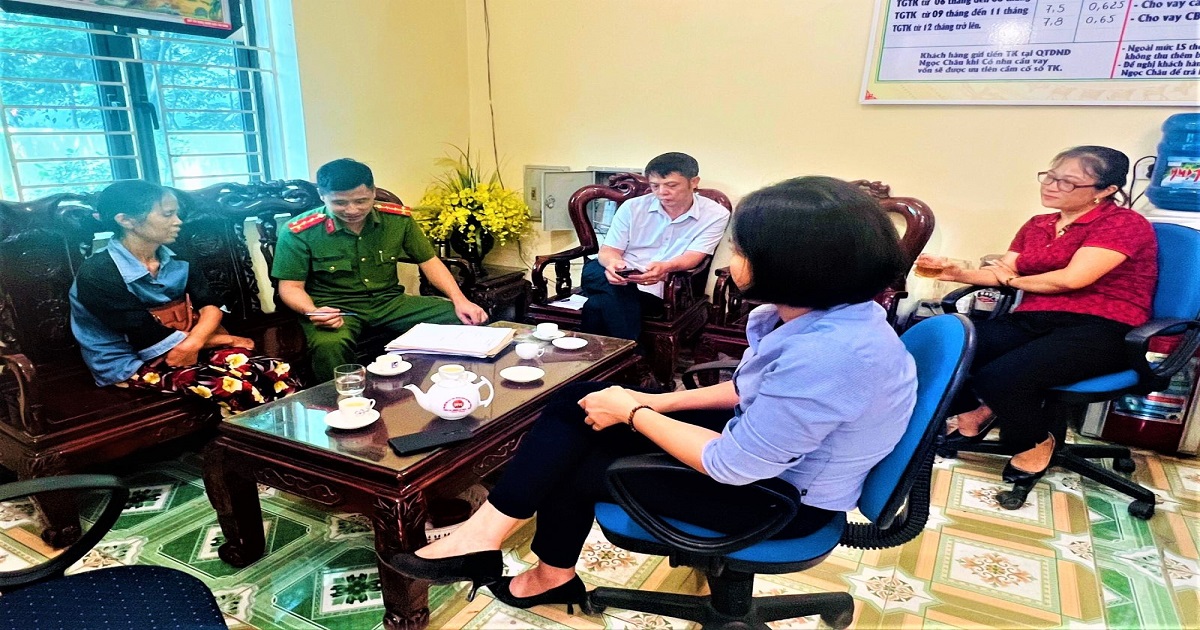 nguoi phu nu suyt mat hon 300 trieu dong khi bi cong an rom goi dien de doa