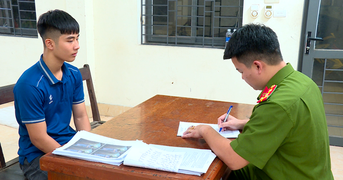 hai nhom choai choai ruot duoi nhau gay nao loan pho phuong bac ninh hai nhom choai choai ruot duoi nhau gay nao loan pho phuong bac ninh