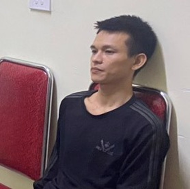 thuong uy cong an ha tinh bi dam trong thuong khi dang lam nhiem vu da qua con nguy kich2 thuong uy cong an ha tinh bi dam trong thuong khi dang lam nhiem vu da qua con nguy kich2