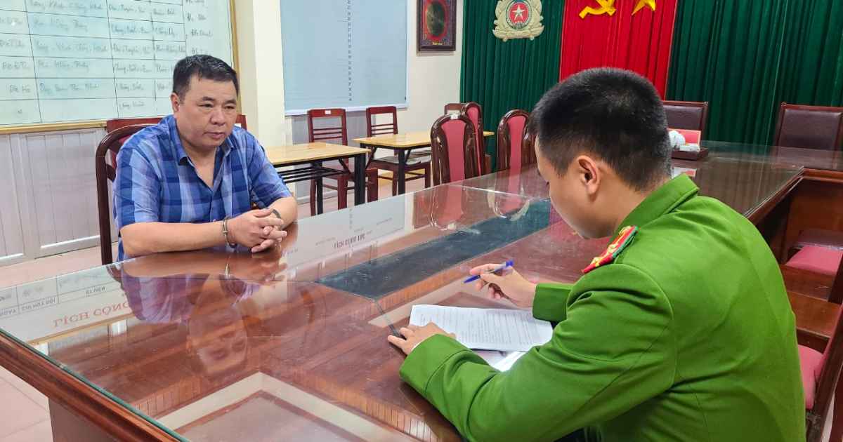An ninh - Hình sự - Dùng ô tô mang 5 bánh heroin đi bán kiếm lời, người đàn ông bị bắt giữ