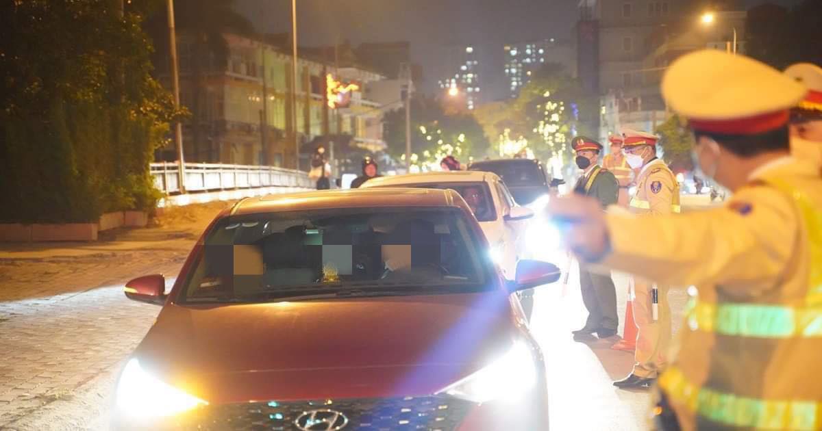 sau nhau don noel nam thanh nien buon ba mat thuong tet vi dinh nong do con sau nhau don noel nam thanh nien buon ba mat thuong tet vi dinh nong do con