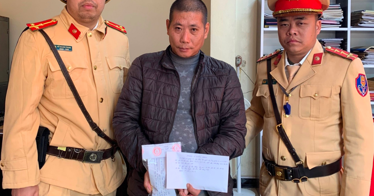 lien tiep bat giu cac vu van chuyen vat lieu no va phao trai phep o quang ninh 1 lien tiep bat giu cac vu van chuyen vat lieu no va phao trai phep o quang ninh 1
