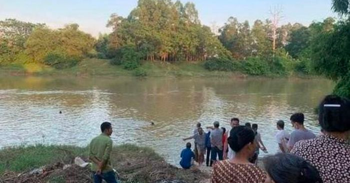 xot xa chau be 7 tuoi duoi nuoc tu vong do di bat oc trong ngay dau nam