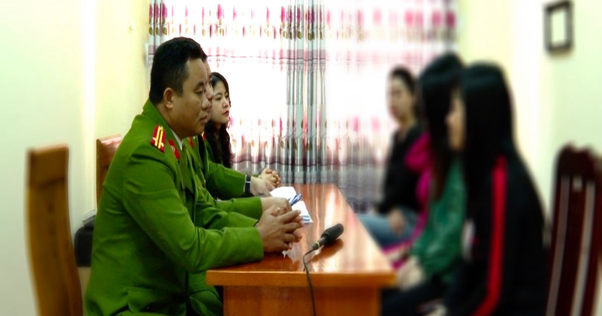 u50 van di khach tien trieu o hoa binh