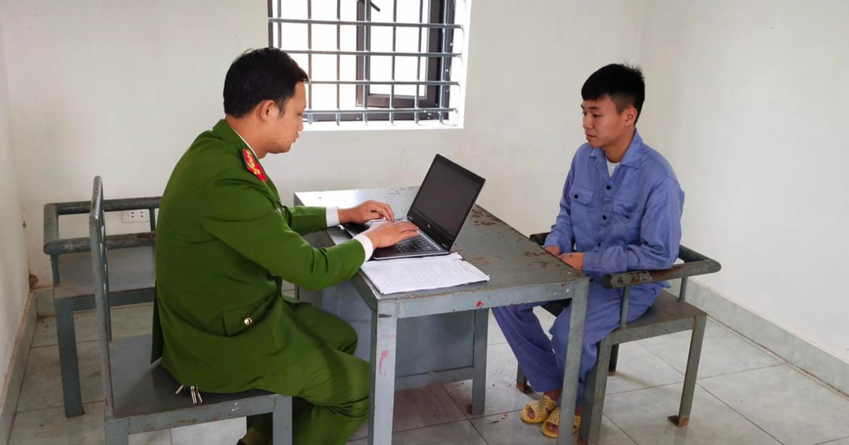 bang thu doan co 1 0 2 nam thanh nien khien hang tram nguoi tren ca nuoc sap bay