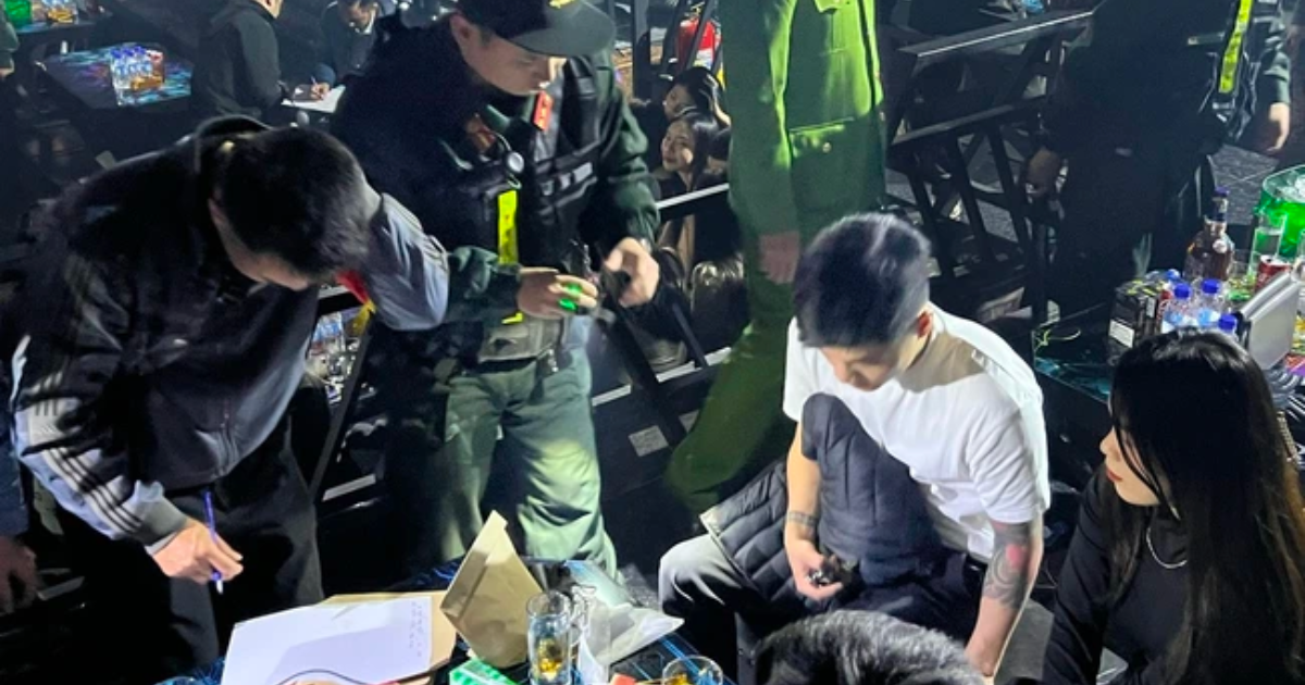 ha noi phat hien hang chuc dan choi duong tinh voi ma tuy tai quan bar star 3 club ha noi phat hien hang chuc dan choi duong tinh voi ma tuy tai quan bar star 3 club