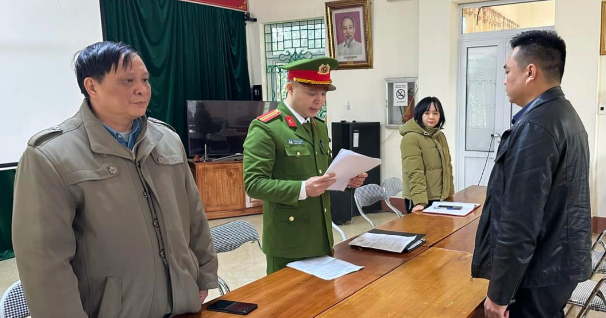 thu hoc phi day lai xe sai quy dinh hang loat can bo mot cong ty o bac kan bi khoi to