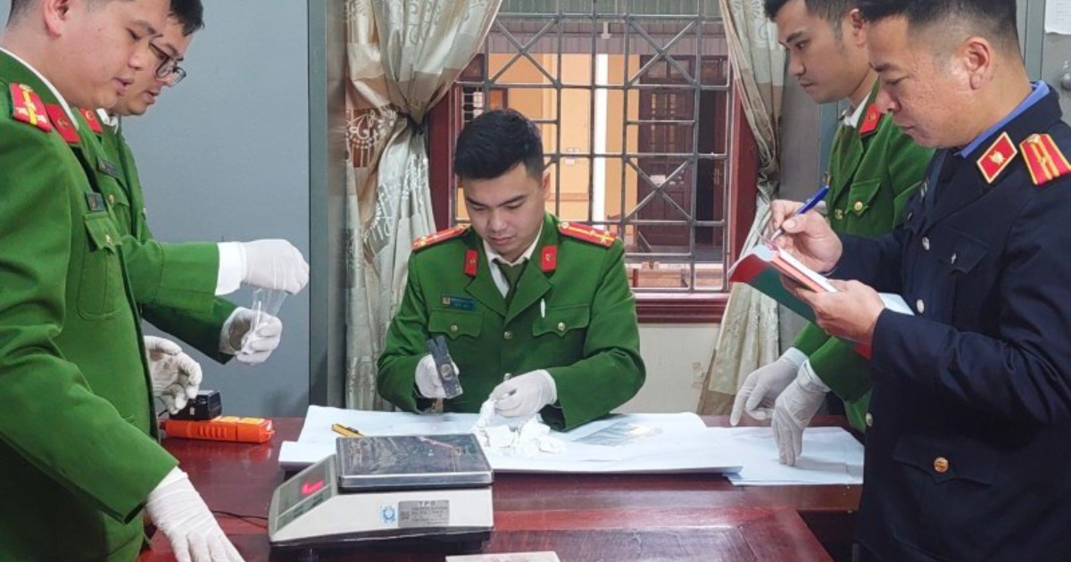 tu 2 doi tuong bat minh ve kinh te triet pha duong day ma tuy khung 