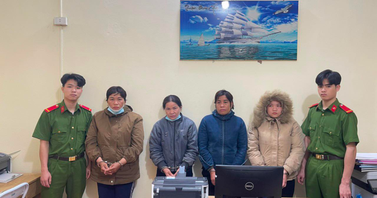 bat 4 phu nu chuyen lua tien cua nguoi cao tuoi o ha giang