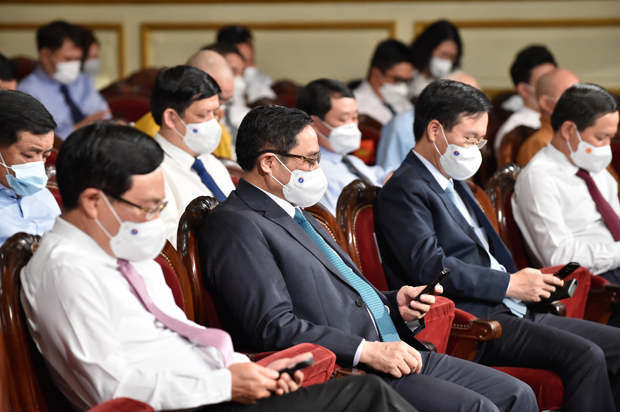 thu tuong pham minh chinh tran trong moi dong gop huy dong moi nguon luc de som co vaccine 2 thu tuong pham minh chinh tran trong moi dong gop huy dong moi nguon luc de som co vaccine 2