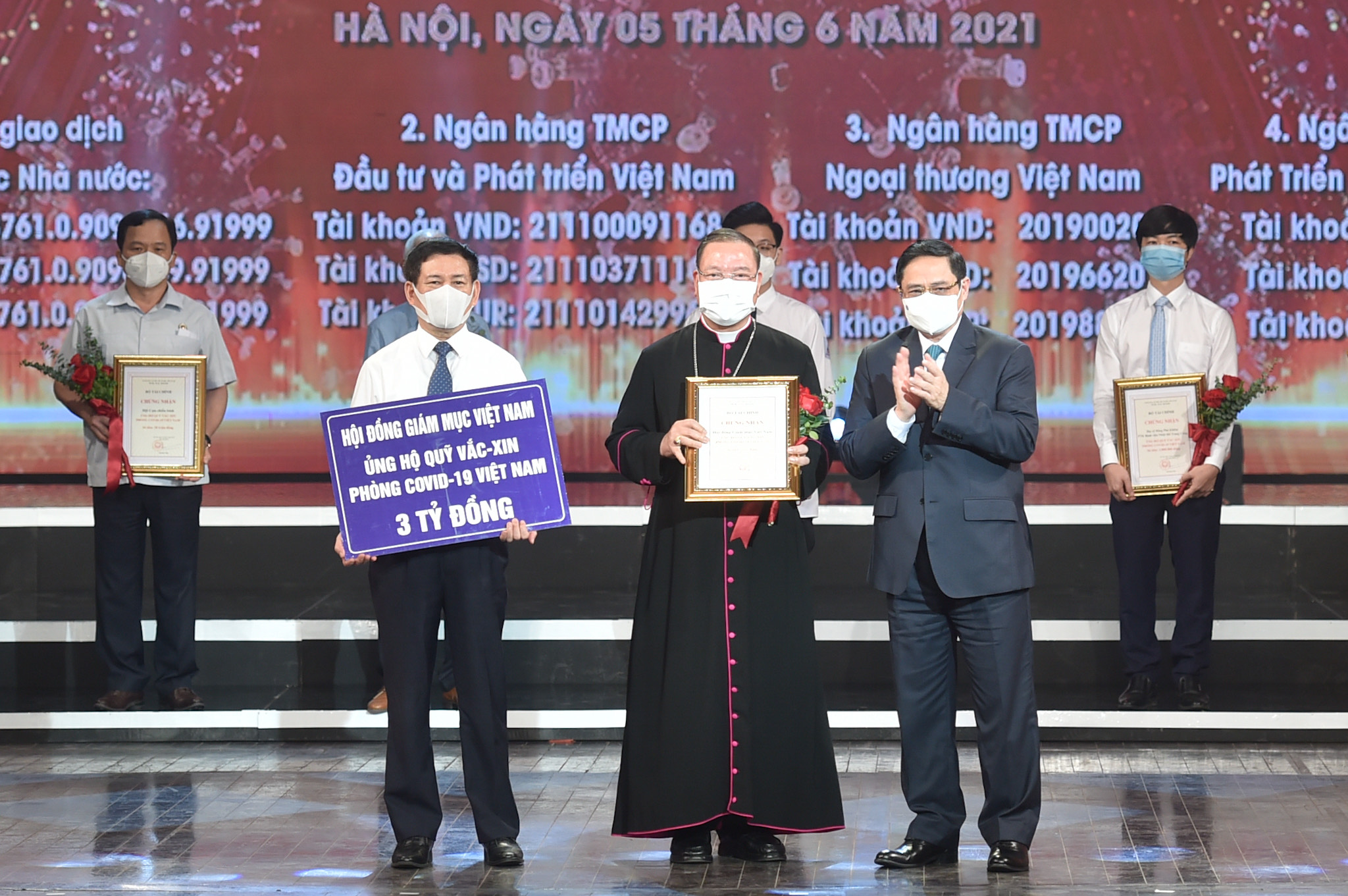 thu tuong pham minh chinh tran trong moi dong gop huy dong moi nguon luc de som co vaccine 8 thu tuong pham minh chinh tran trong moi dong gop huy dong moi nguon luc de som co vaccine 8