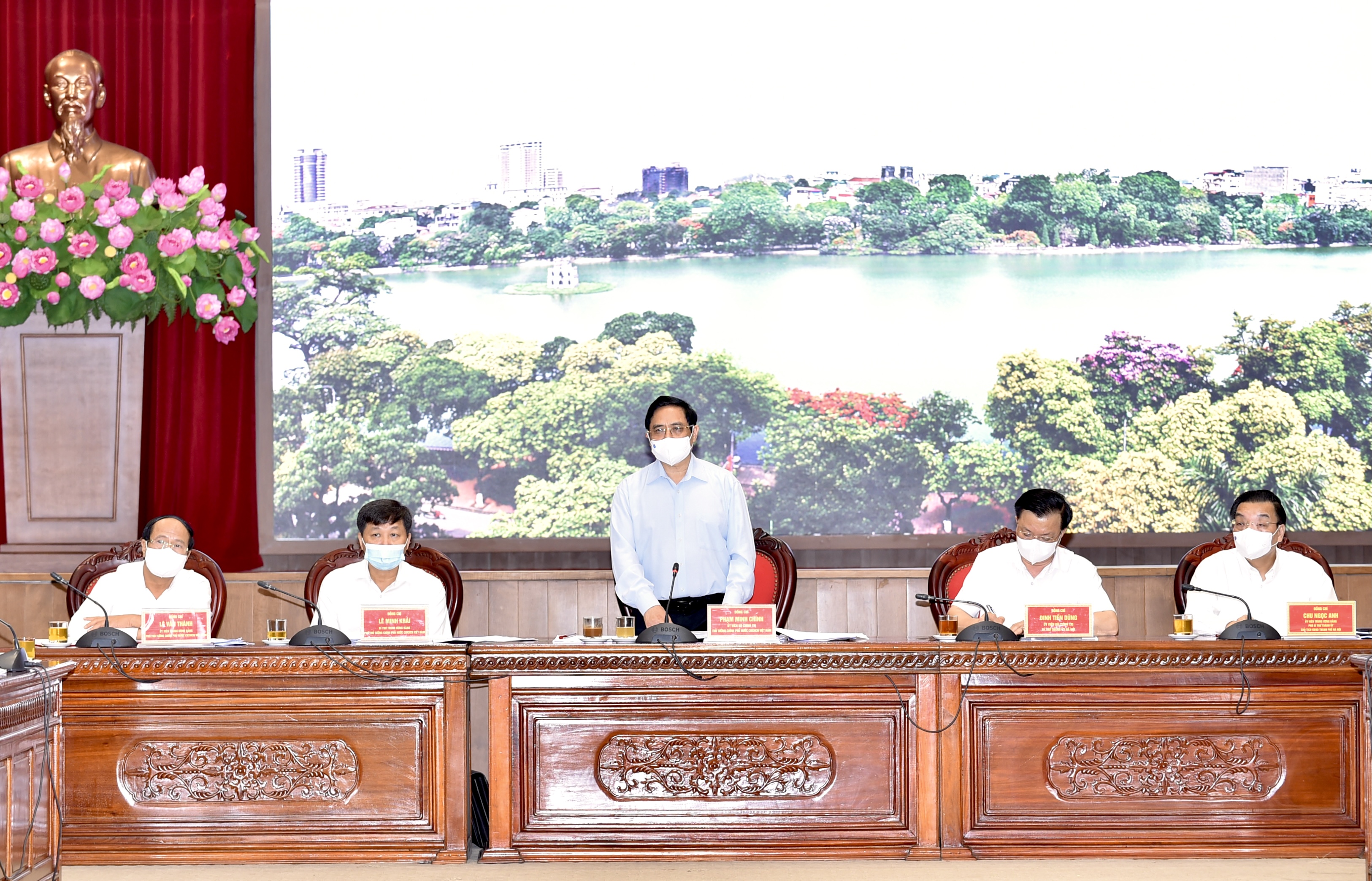 thu tuong pham minh chinh ha noi phai uu tien so 1 cho phong chong dich an toan hieu qua 5