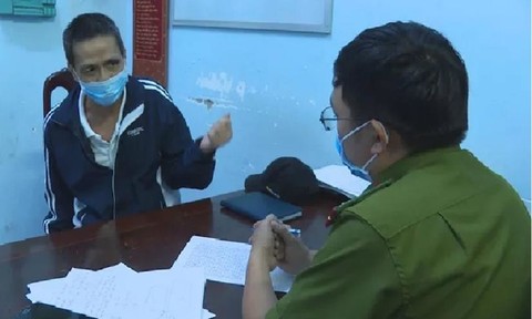 vu nguoi dan ong u60 vuot rao vao nha chem chet cu ong hang xom bi an bo quan ao dinh mau trong sot rac vu nguoi dan ong u60 vuot rao vao nha chem chet cu ong hang xom bi an bo quan ao dinh mau trong sot rac