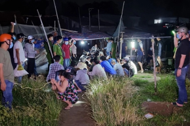 vu bat qua tang hang chuc con bac tu tap danh bac xuyen dem nu quai cam dau da tron thoat vu bat qua tang hang chuc con bac tu tap danh bac xuyen dem nu quai cam dau da tron thoat