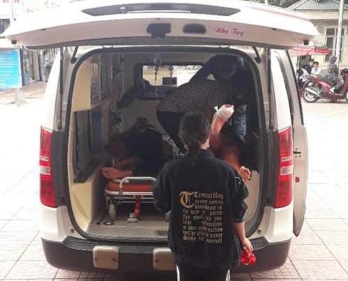 vu chem vo tu vong nguoi dan ong dung dao tu sat con gai 18 tuoi chay vao can ngan cung bi thuong vu chem vo tu vong nguoi dan ong dung dao tu sat con gai 18 tuoi chay vao can ngan cung bi thuong