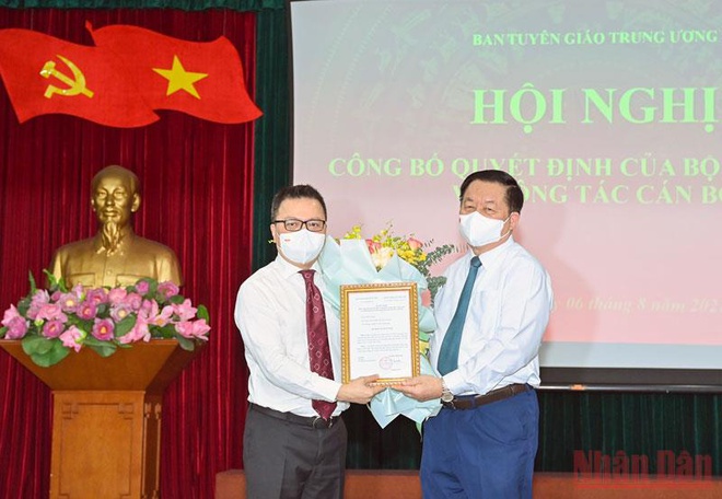ong le quoc minh giu chuc pho truong ban tuyen giao trung uong ong le quoc minh giu chuc pho truong ban tuyen giao trung uong