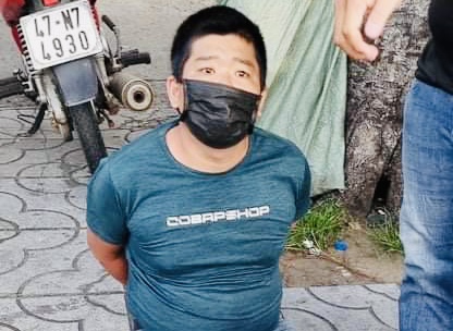 vu clip thanh nien cam dao cuop tai san tai cua hang sua o tp hcm nghi pham sa luoi vu clip thanh nien cam dao cuop tai san tai cua hang sua o tp hcm nghi pham sa luoi