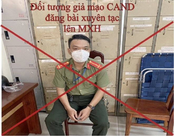 ga cong an rom dang thong tin kich dong nguoi dan khai mua bo quan phuc tren mang voi gia 1 trieu dong ga cong an rom dang thong tin kich dong nguoi dan khai mua bo quan phuc tren mang voi gia 1 trieu dong