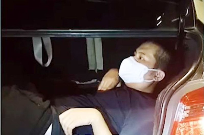 vu nguoi dan ong trung quoc nam co minh tron trong cop xe toyota vios thong tin bat ngo