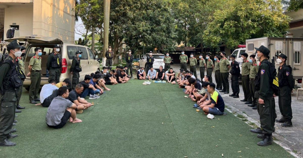 vu triet pha soi bac cuc lon trong trang trai o vinh phuc lo dien ong chu 9x vu triet pha soi bac cuc lon trong trang trai o vinh phuc lo dien ong chu 9x