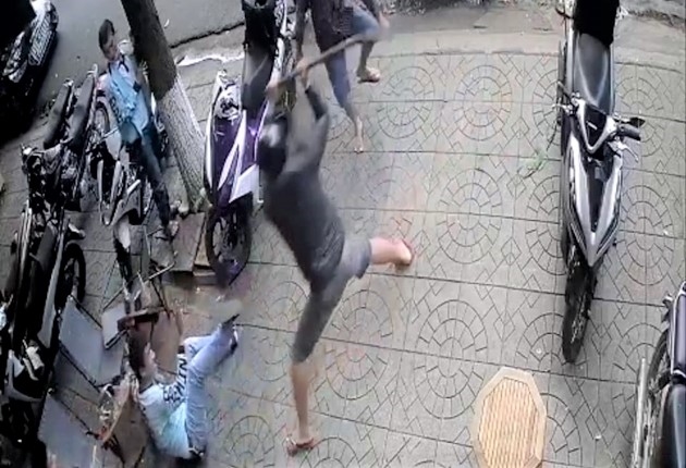 vu 2 cha con vac dao chem nguoi toi tap trong quan ca phe he lo nguyen nhan vu 2 cha con vac dao chem nguoi toi tap trong quan ca phe he lo nguyen nhan