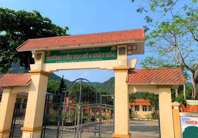 hieu truong mang so do nha truong di cam co vay 200 trieu dong