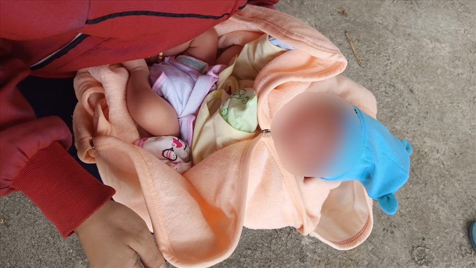 vu be trai so sinh bi bo roi truoc cua nha dan nhan chung tiet lo bat ngo