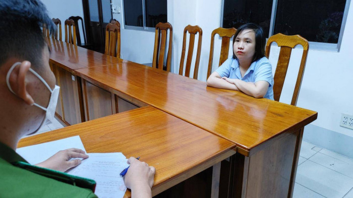 chan dung nu quai chuoc thuoc ngu nguoi tinh 43 tuoi tai nha nghi de cuop xe may chan dung nu quai chuoc thuoc ngu nguoi tinh 43 tuoi tai nha nghi de cuop xe may