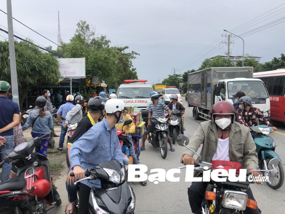 thay khach nam tu the la chu quan ta hoa khi kiem tra thay khach nam tu the la chu quan ta hoa khi kiem tra