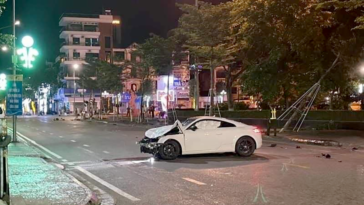 vu xe audi tong chet 3 nguoi trong mot gia dinh tam dinh chi can bo so gtvt bac giang 9