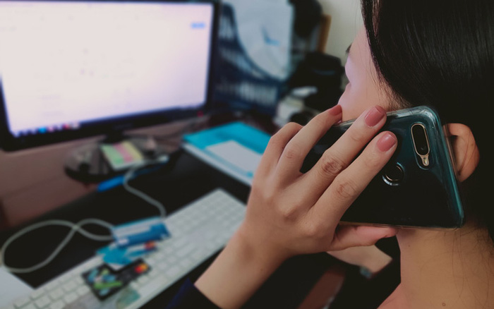 sau cu dien thoai la nguoi phu nu bi boc hon hon 1 ty trong tai khoan ngan hang