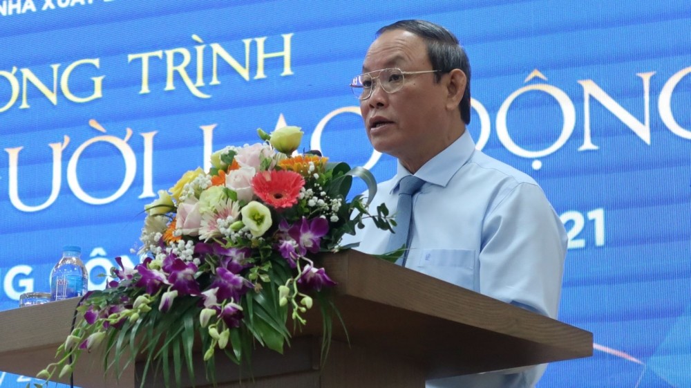 cong an ha noi dang xac minh don to giac chu tich hdtv nxb giao duc viet nam