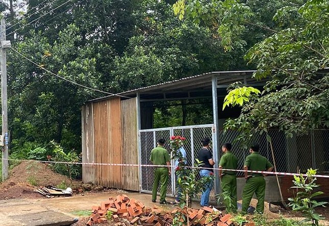 vu nguoi phu nu 31 tuoi chet truoc nha nguoi yeu nghi pham tu vong vi uong thuoc co tu tu