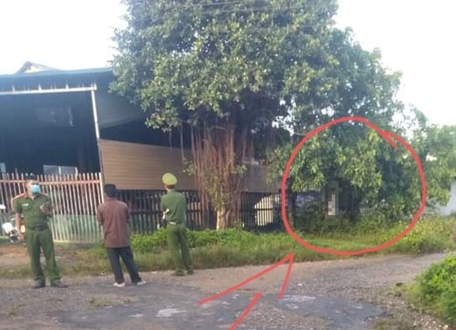 vu nguoi dan ong chet trong tu the treo co tren cay lanh dao thi tran tiet lo bat ngo