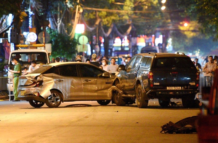 vu xe o to santafe gay tai nan lien hoan 1 nguoi chet o ha noi nhan chung noi gi 