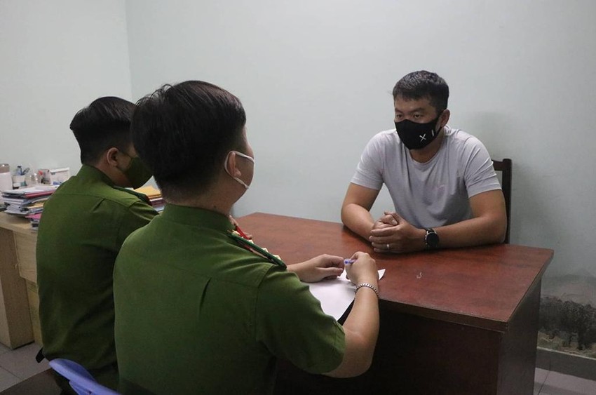 nguoi dan ong hanh hung bac si o tp hcm khai gi nguoi dan ong hanh hung bac si o tp hcm khai gi