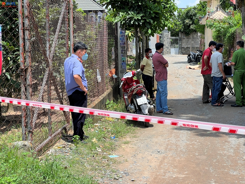 vu cu ba 73 tuoi nam chet giua duong nan nhan khong co nha