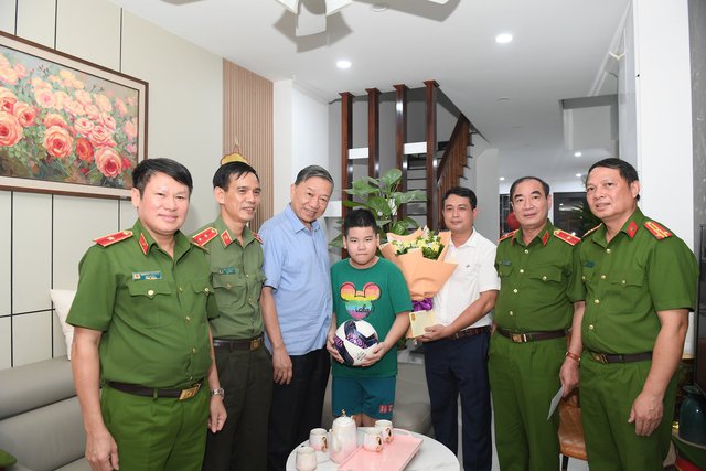 nhung chien cong co mau va nuoc mat 3 nhung chien cong co mau va nuoc mat 3