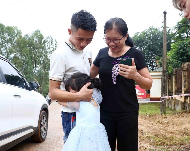 cong bo quyet dinh dac xa cua chu tich nuoc tai trai giam vinh quang 4 cong bo quyet dinh dac xa cua chu tich nuoc tai trai giam vinh quang 4