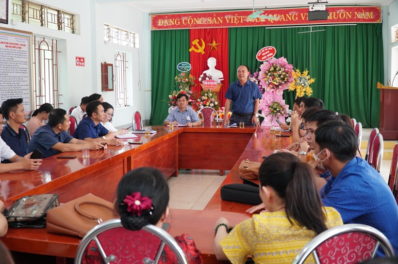 phan doi sat nhap truong hang tram phu huynh khong cho con di hoc 4