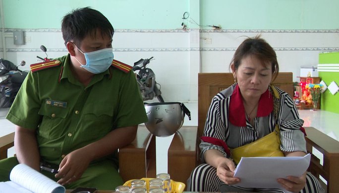 vu bat qua tang 2 nu tiep vien kich duc cho khach cuon so ghi chep tai quan co noi dung gi 2 vu bat qua tang 2 nu tiep vien kich duc cho khach cuon so ghi chep tai quan co noi dung gi 2