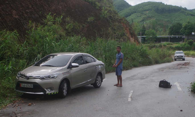 vu be gai 13 tuoi bi tai xe taxi hiep dam yeu rau xanh la nguoi the nao